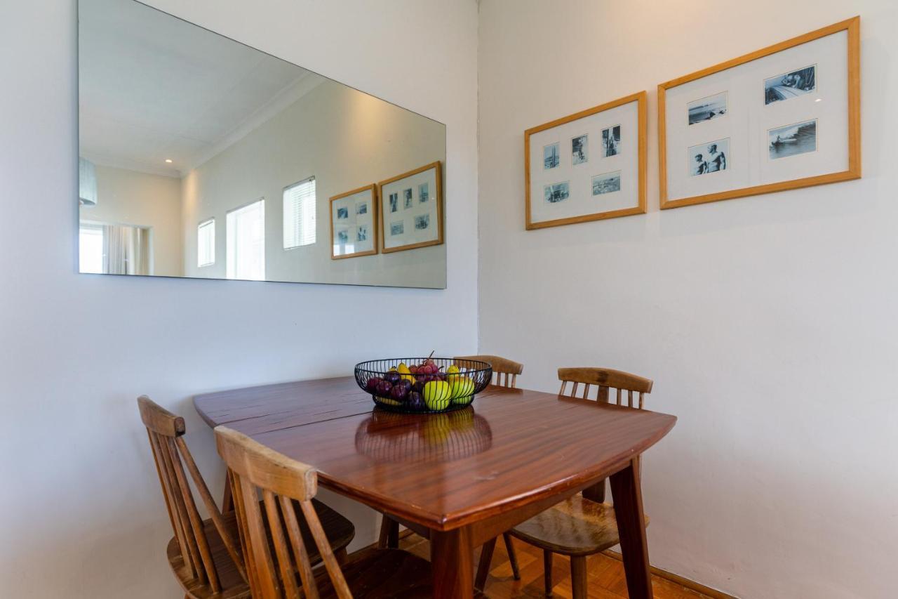 Portswood Mews - Chic White Studio Apartment Green Point Kaapstad Buitenkant foto
