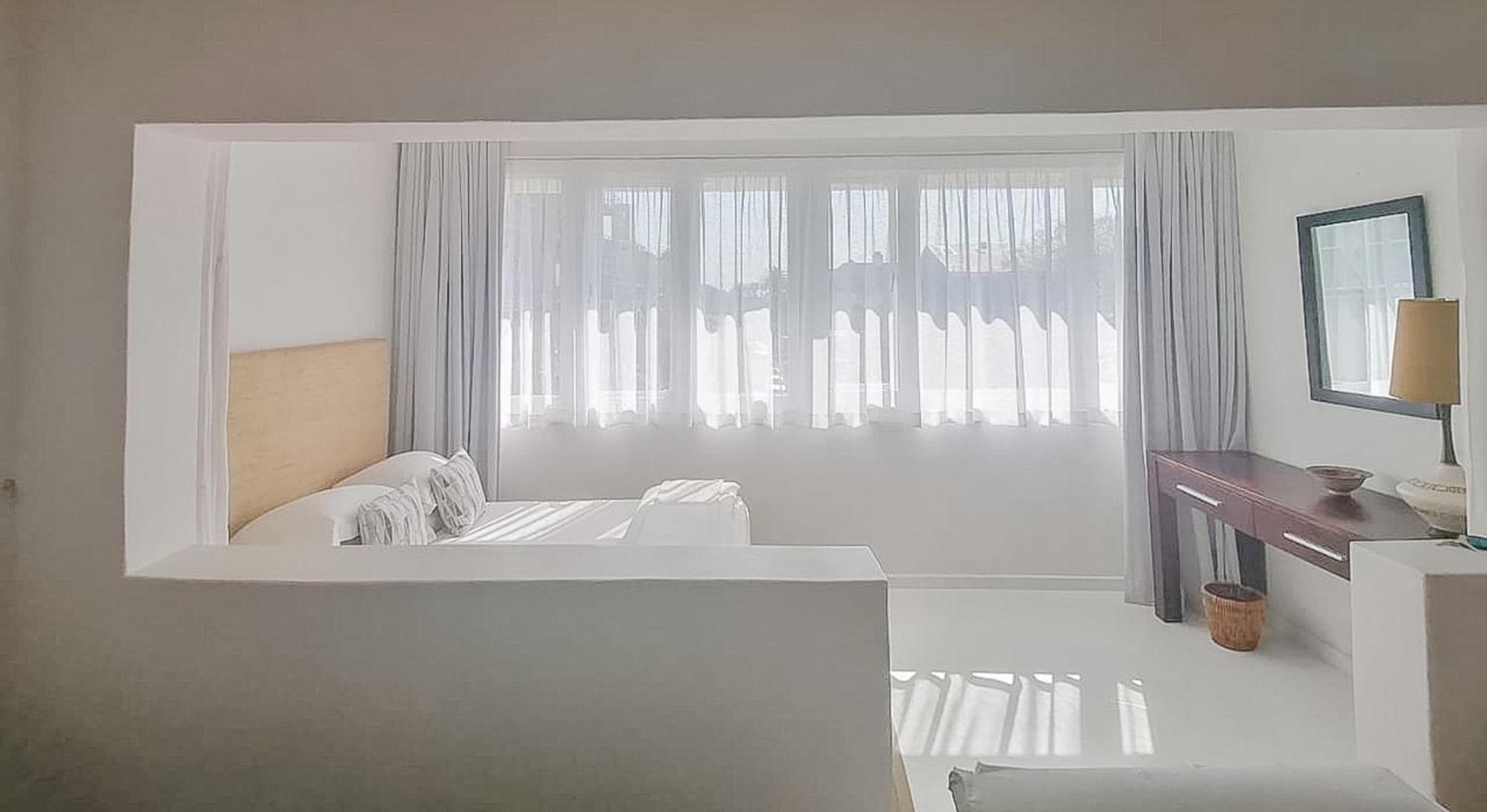 Portswood Mews - Chic White Studio Apartment Green Point Kaapstad Buitenkant foto